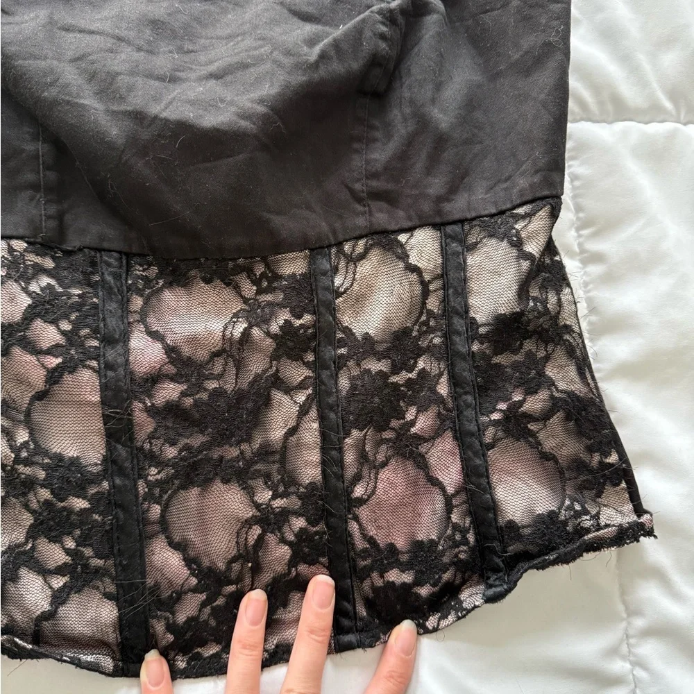 Rinascimento black and pink lace corset - Picture 6 of 7